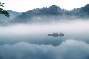 那些飘进唐诗宋词里的夏雨 都唯极?>
        <p class='ph_title'>那些飘进唐诗宋词里的夏雨 都唯极?/p>
        <p class='ph_time'>2016-07-06</p>
      </a>
    </li>
                <li>
      <a href=